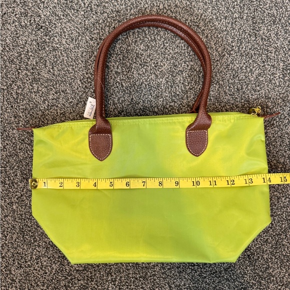 Stylish LimeGreen Nylon Tote Bag Brown Faux Leather Handles NWTS lightweight - Picture 8 of 10